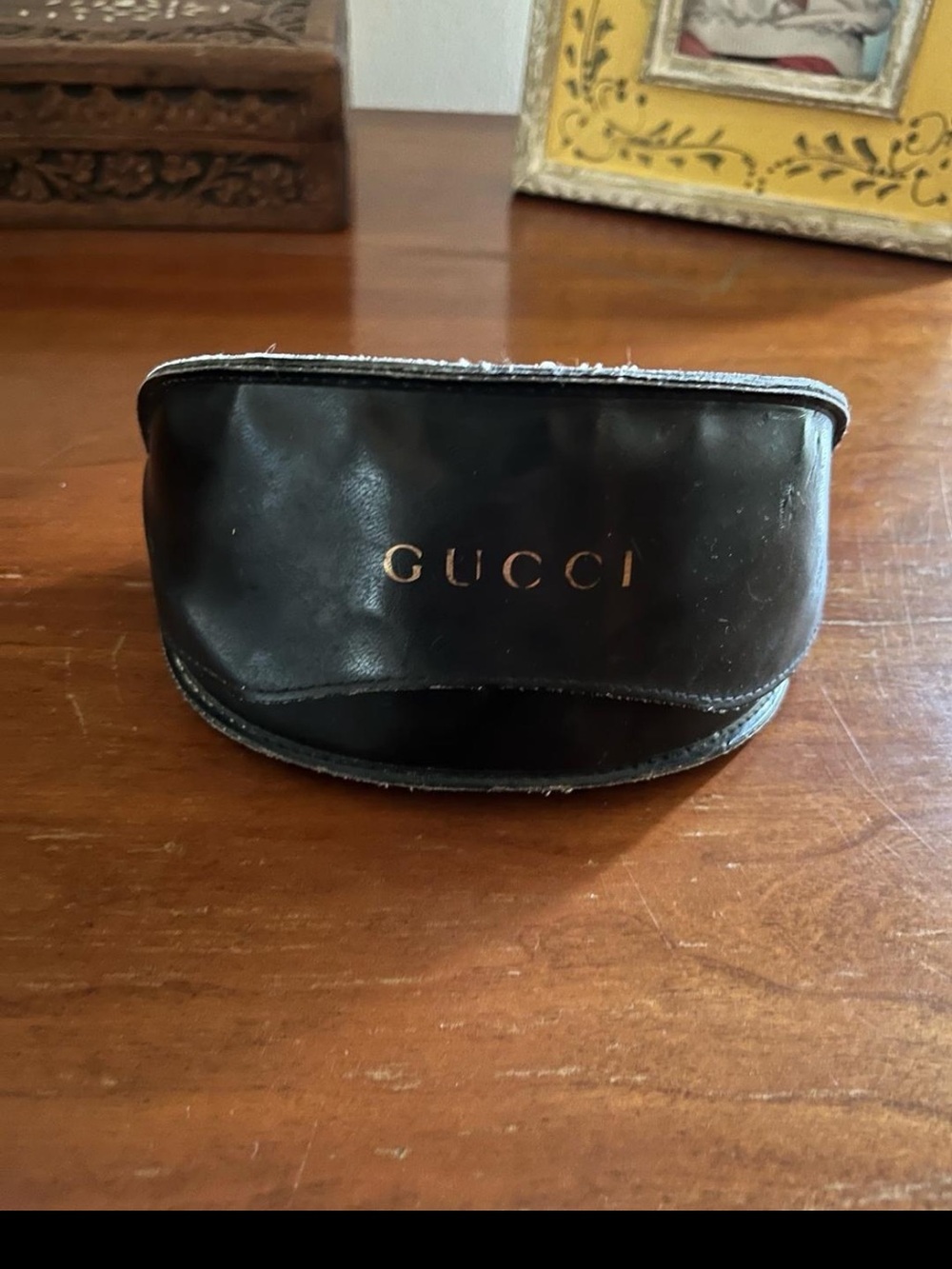 Vintage Gucci Oversized Sunglasses | Y2K | Authentic | Includes Case - Picture 10 of 11
